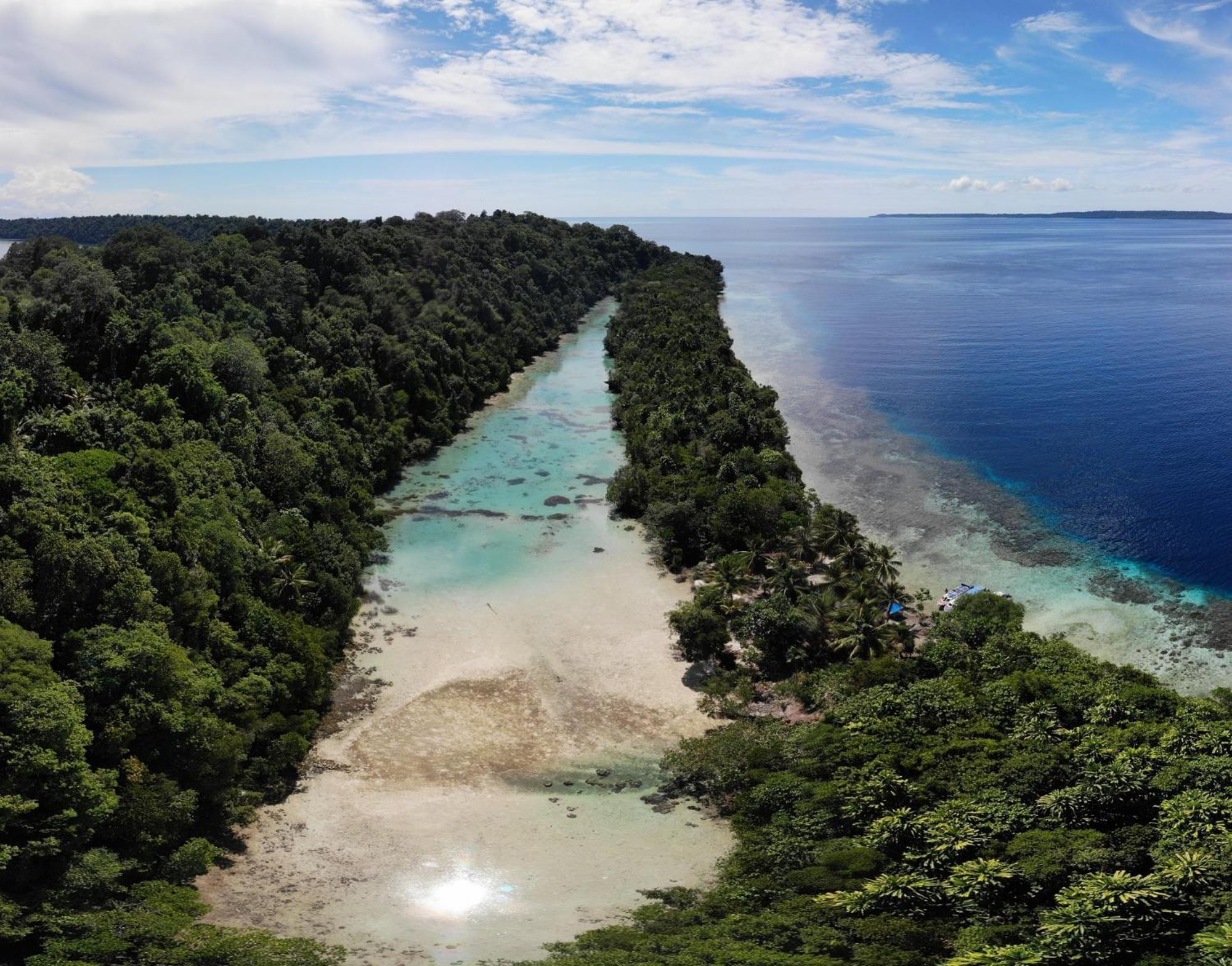 Nunukan Island Resort Maratua Island Exterior photo
