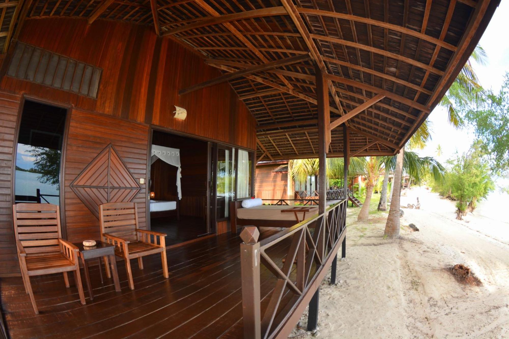 Nunukan Island Resort Maratua Island Exterior photo