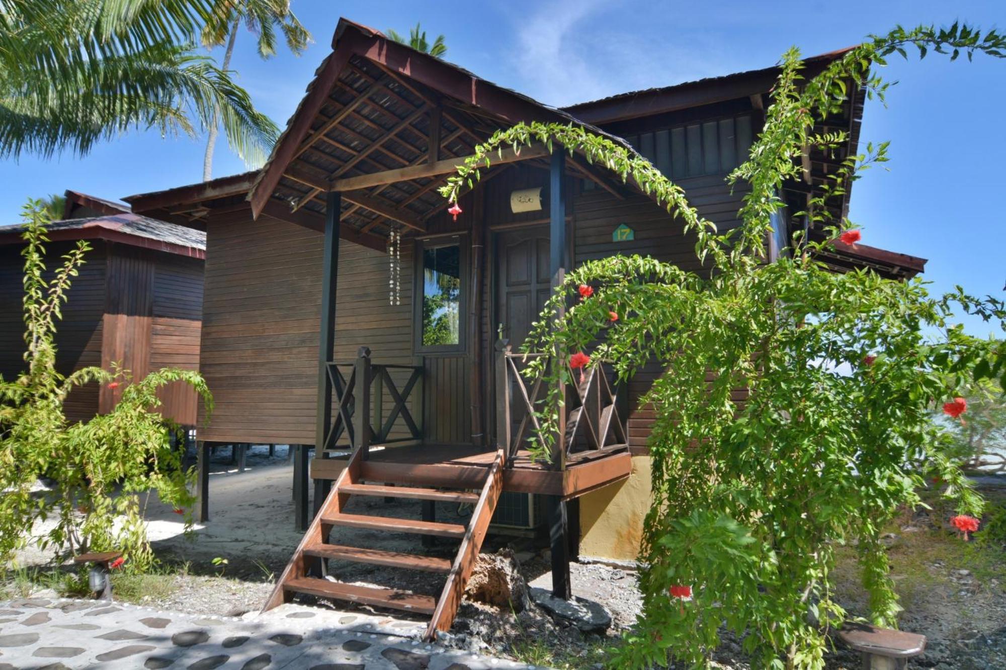 Nunukan Island Resort Maratua Island Exterior photo